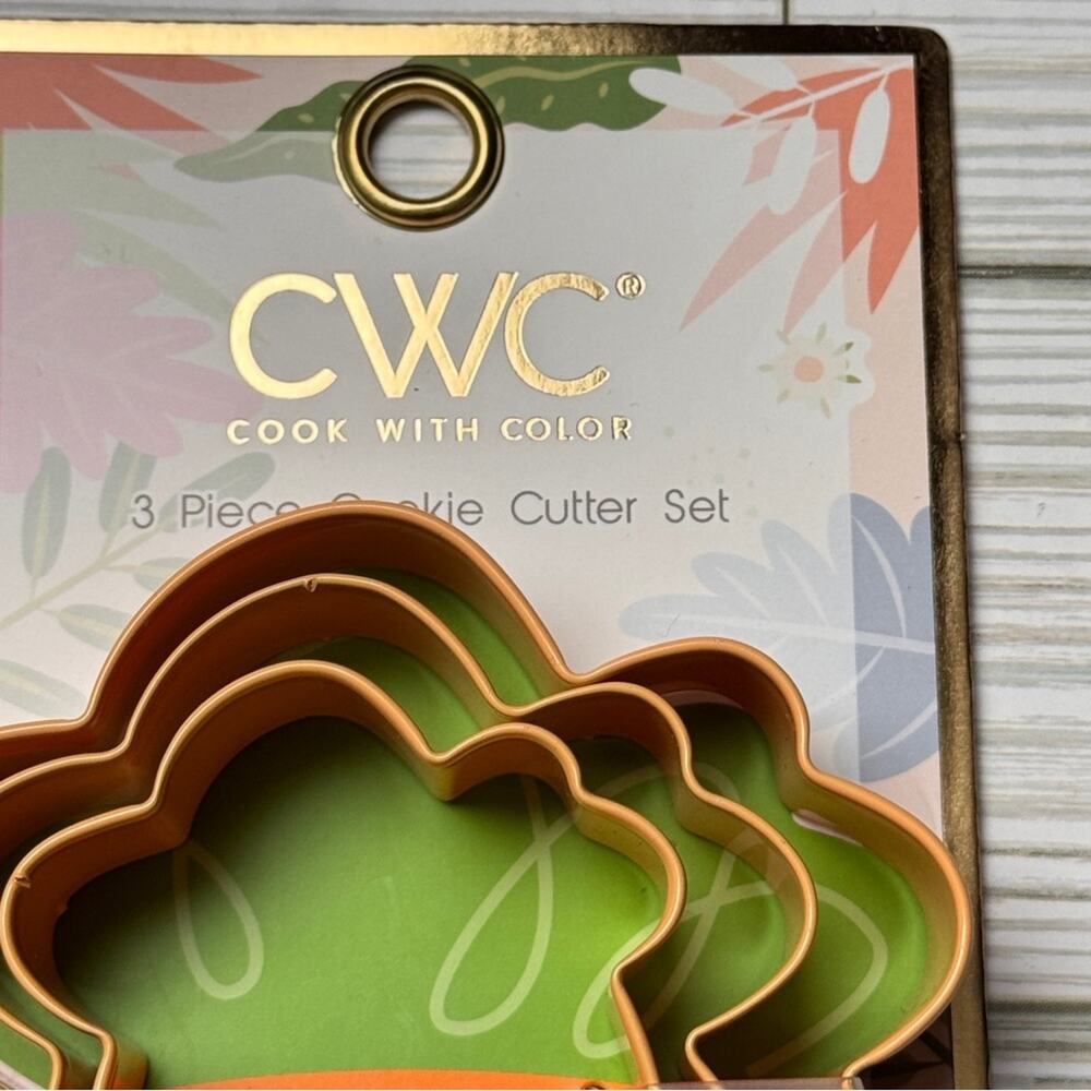 CWC Orange  Carrot Shape Three Piece Cookie Cutter Set - Picture 3 of 8